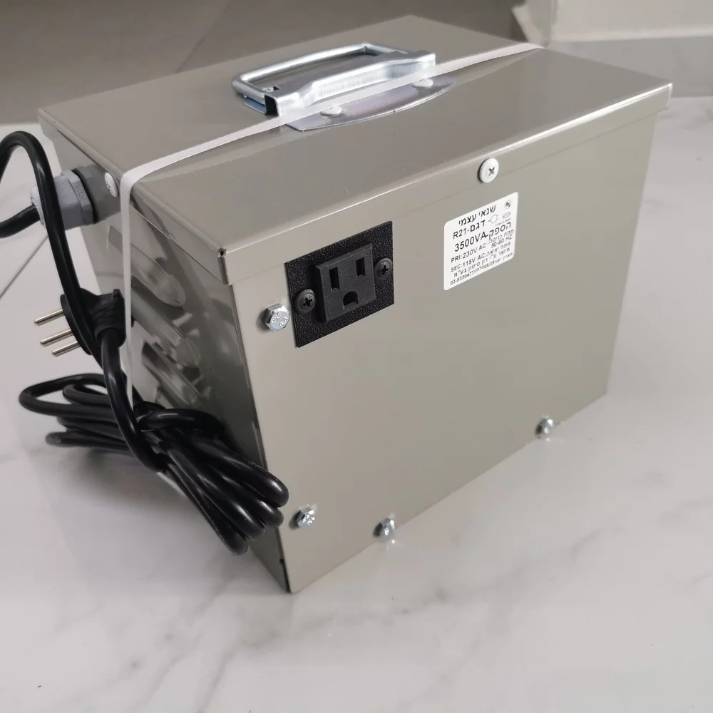 שנאי ממיר מתח ל 110V 3000W במארז +מפסק