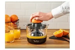 מסחטת ‏הדרים Moulinex Ultra Compact PC120870